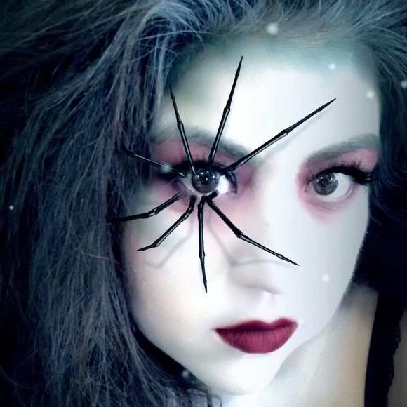 Profile Picture of Luz Galvez (@kalichan69) on Poshmark