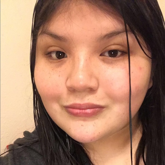 Profile Picture of Justine Raper (@justineraper10) on Poshmark
