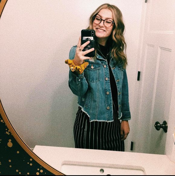 Profile Picture of Liberty Lighten (@llighten) on Poshmark