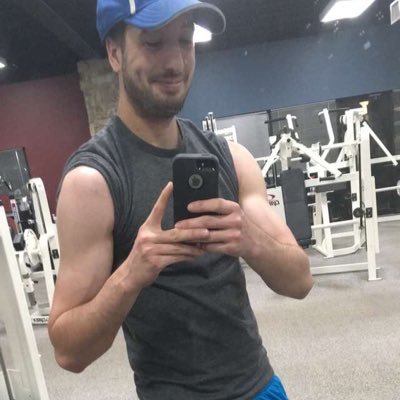 Profile Picture of Dustin Willis (@Willisneverdies) on Twitter