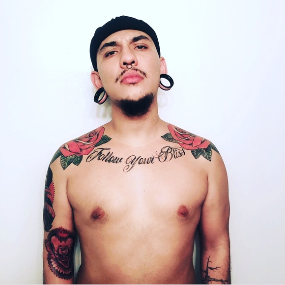 Profile Picture of Shawn Reyes (@shawnreyes309) on Poshmark