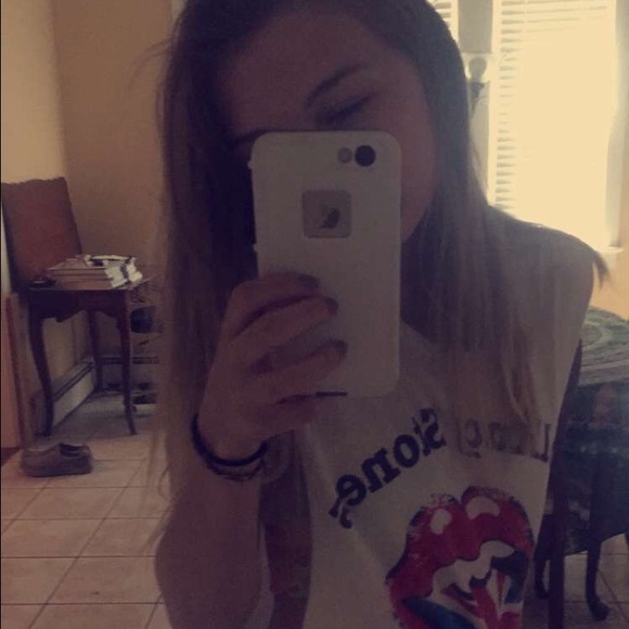 Profile Picture of Madysin Dalesandro (@madysindk) on Poshmark