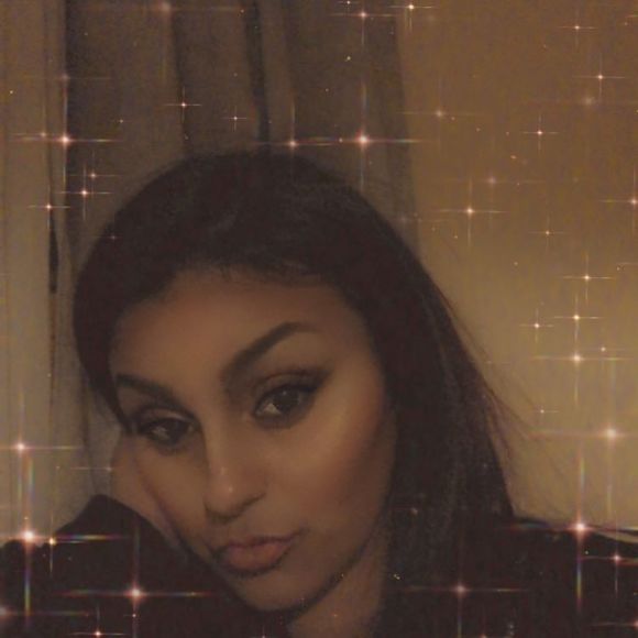 Isabel Garnica - Poshmark Profile Picture of Isabel Garnica (@isabelgarnica) on Poshmark