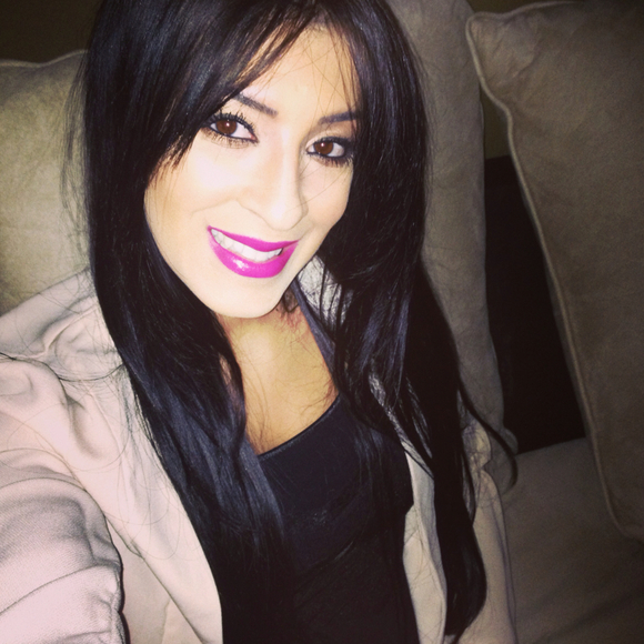 Profile Picture of Randa Ghandour (@randag22) on Poshmark