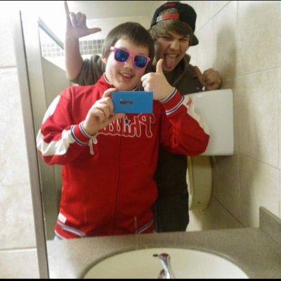 Profile Picture of Austin Miller (@@MrAUSTINSABEAST) on Twitter