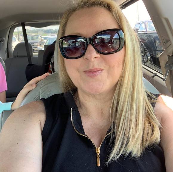 Profile Picture of Sandra Kidd (@mollydee15) on Poshmark