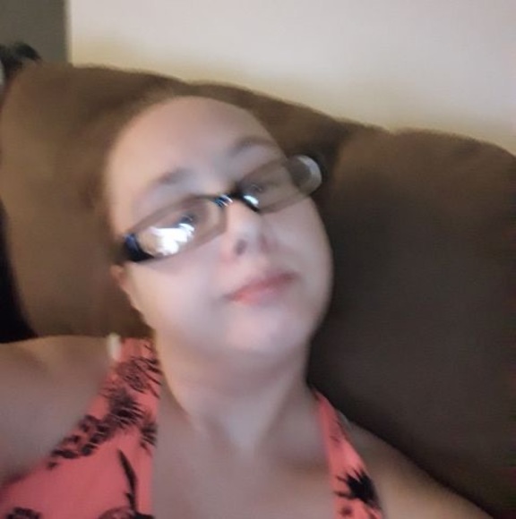 Profile Picture of Emily Pelishek (@epelishek063) on Poshmark