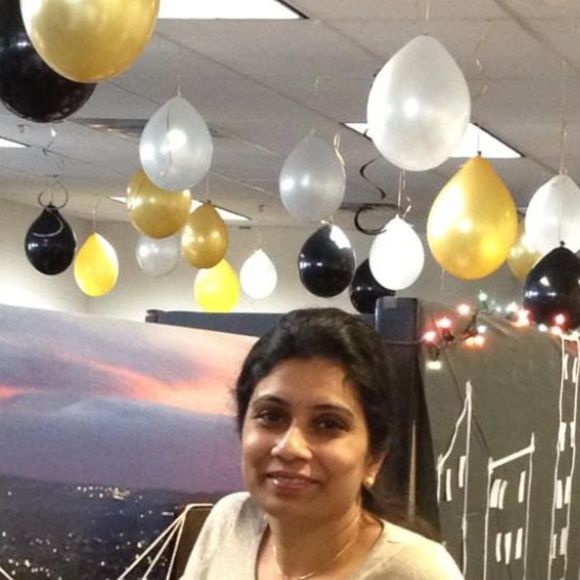 Profile Picture of Naveena Mutala (@naveenamutala) on Poshmark