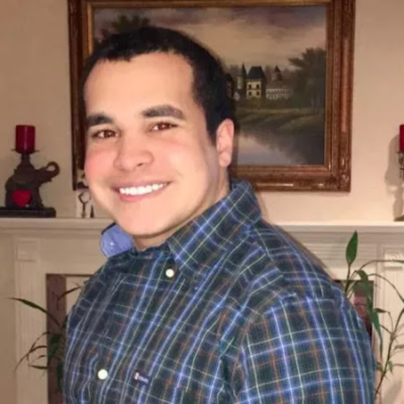 Profile Picture of Mina Abdelmalek (@minaabdelmalek) on Poshmark