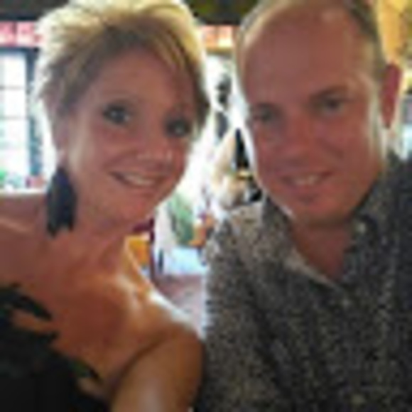 Profile Picture of Meredith Van zyl (@mvanzy10271977) on Poshmark