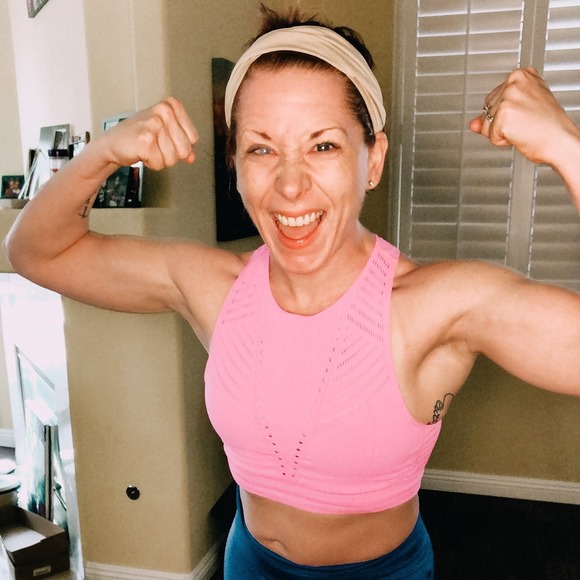 Profile Picture of Kimberly Hull (@kimberlyjhull) on Poshmark