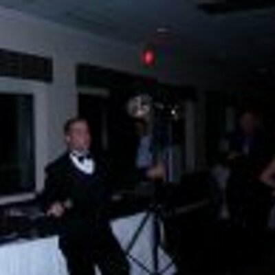 Profile Picture of Eric Wright (@thewrightdj) on Twitter
