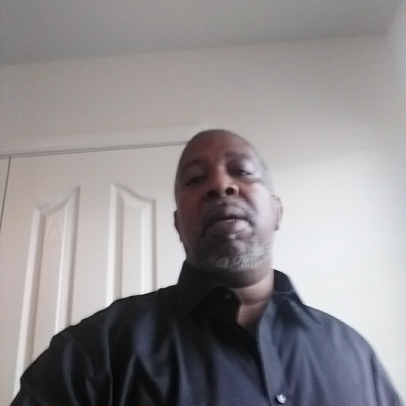 Profile Picture of Anthony Demary (@wonderful793) on Poshmark