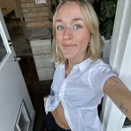 Profile Picture of Poppy Rose (@pppoppyrose) on Facebook