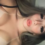 Profile Picture of Danielle Caroline (@danielle.carolinee) on Instagram