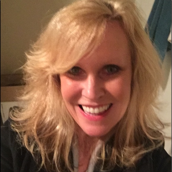 Profile Picture of Ericka Mccabe (@erickamccabe) on Poshmark
