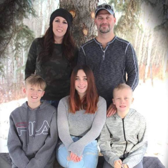 Profile Picture of Haley Wallin (@haleywallin12) on Poshmark