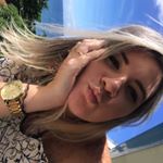 Profile Picture of Roberta Castelo Branco (@robertinhacastelobranco) on Instagram