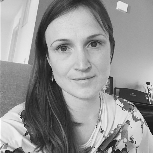 Profile Picture of Amy Beauchamp (@amyou02) on Poshmark