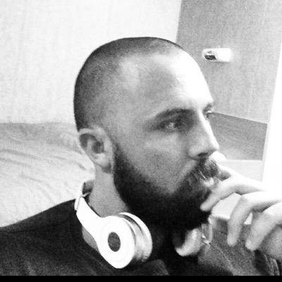 Profile Picture of Andy Heslop (@AndyHez0987) on Twitter