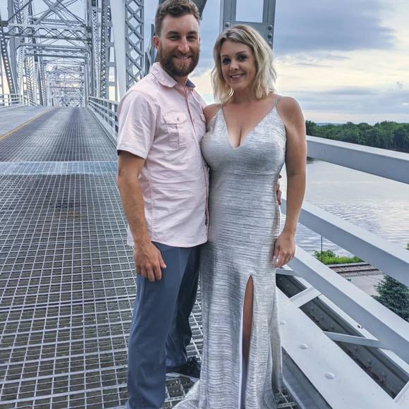 Profile Picture of Dustin Pietro (@dustin_pietro) on Poshmark