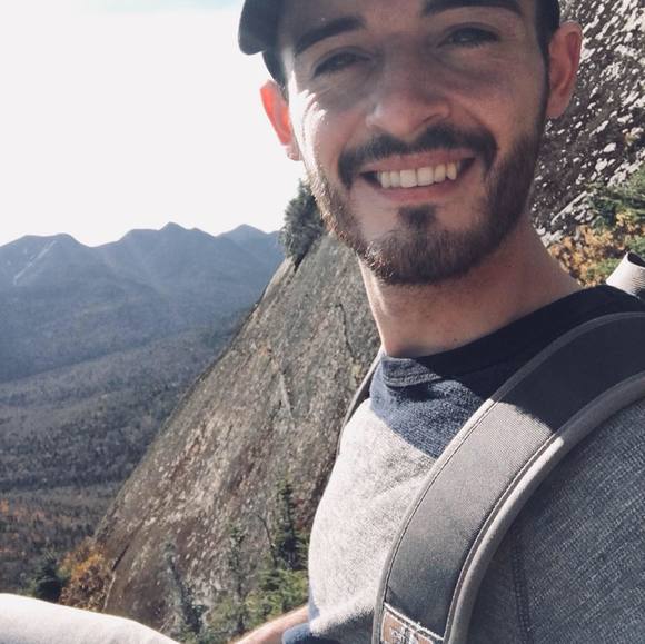 Profile Picture of Mark Rienzo (@markie9498) on Poshmark