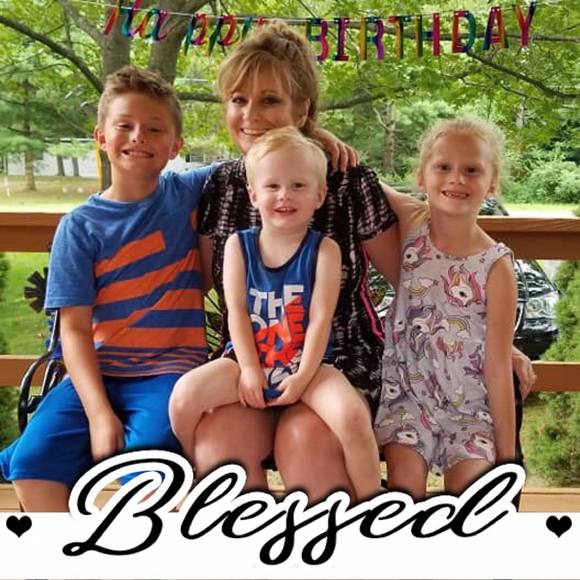 Profile Picture of Andrea Feichtinger (@afeichtinger) on Poshmark