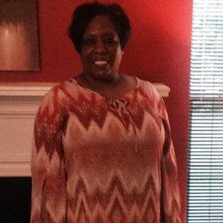 Profile Picture of Ursula Hoskins (@uhoskins) on Facebook