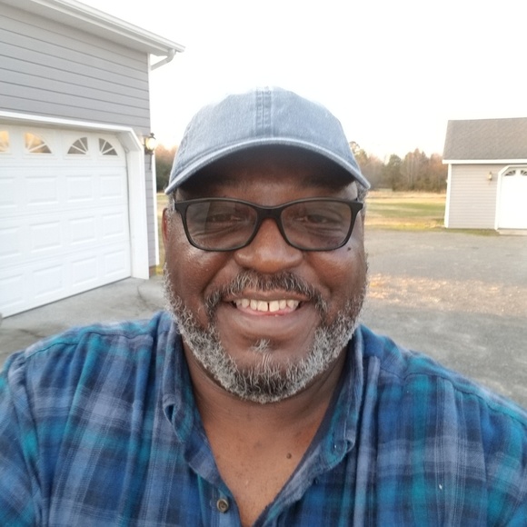 Profile Picture of Wayne Ricks (@rickswlwl) on Poshmark