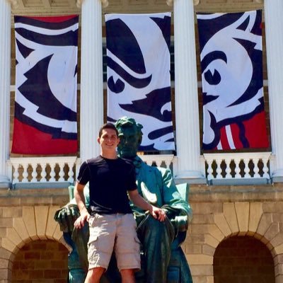 Profile Picture of Quinn Olson (@qdoslon27) on Twitter