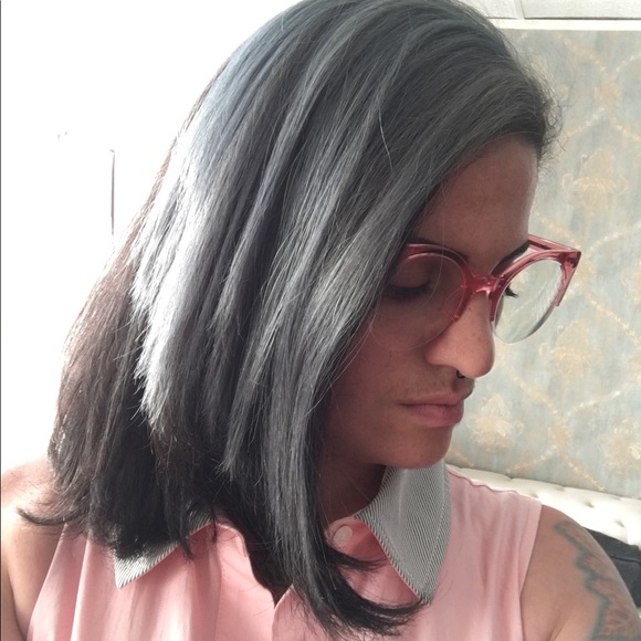 Profile Picture of Teresa Nemr (@nemrfevr) on Poshmark