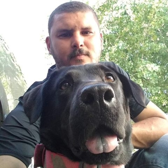 Profile Picture of Andrew Cortez (@fordf75000) on Poshmark