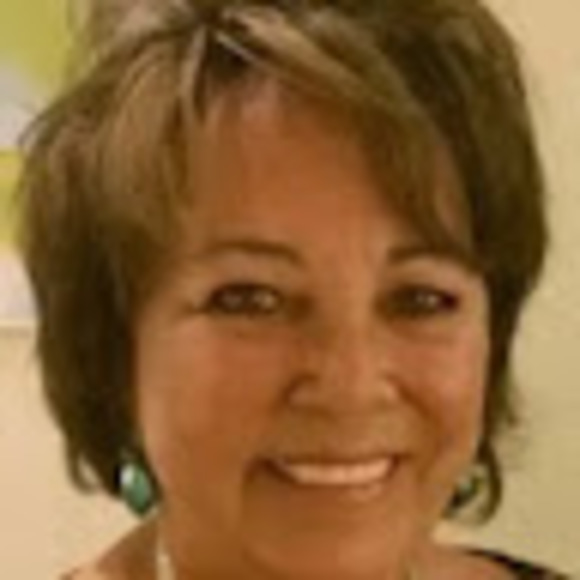 Profile Picture of Phyllis Danielson (@phyllisdanielso) on Poshmark