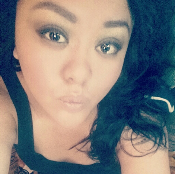 Profile Picture of Linda Watchman (@lwatchman) on Poshmark