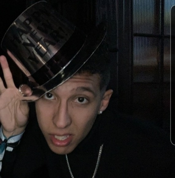 Profile Picture of John Rivera (@elconejobueno) on Poshmark