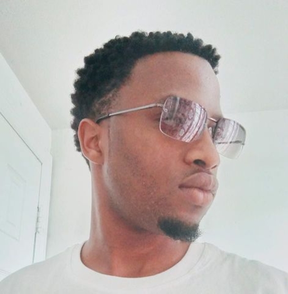 Pablo Leonardo - Poshmark Profile Picture of Pablo Leonardo (@pablo958) on Poshmark