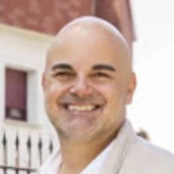 Profile Picture of Pat Depirro (@pdepirro) on Poshmark