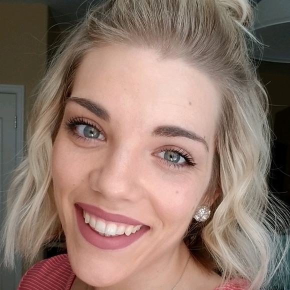 Profile Picture of Kimberly Crouse (@baseballgirlie) on Poshmark