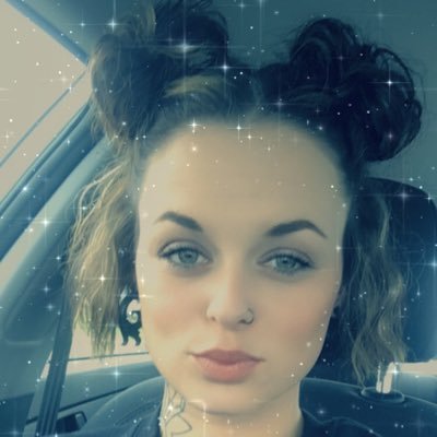 Profile Picture of Lacey Frederick (@laceyfrederic15) on Twitter