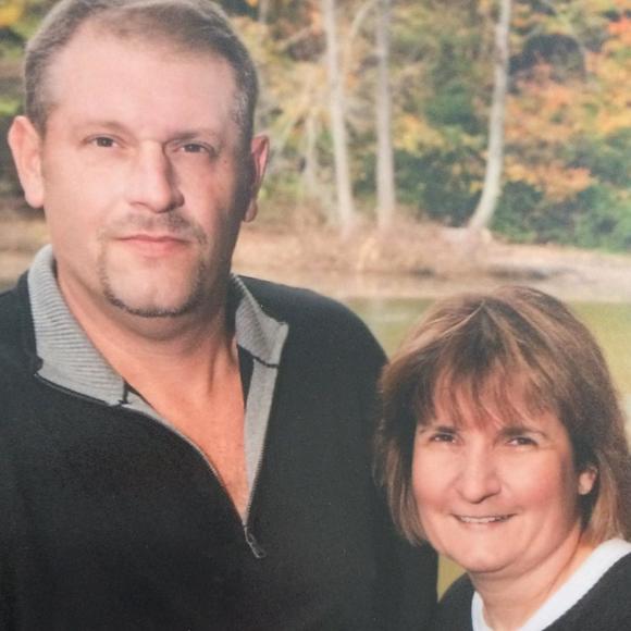 Profile Picture of Darla Schneider (@darschneider66) on Poshmark