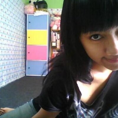 Profile Picture of Aline (@LadiezNick) on Twitter
