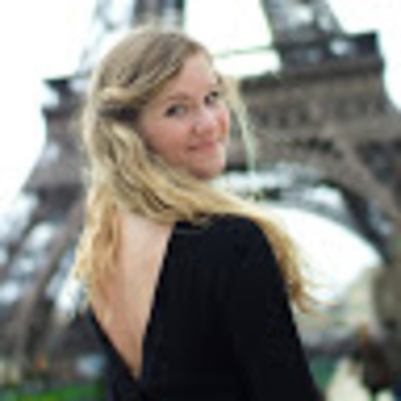 Profile Picture of Elissa Castles (@elissacastles) on Poshmark