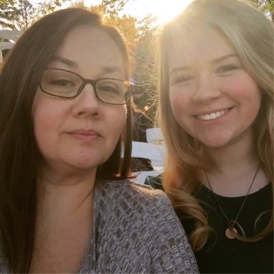 Profile Picture of Crystal Andrews (@CrystalDrew5) on Twitter