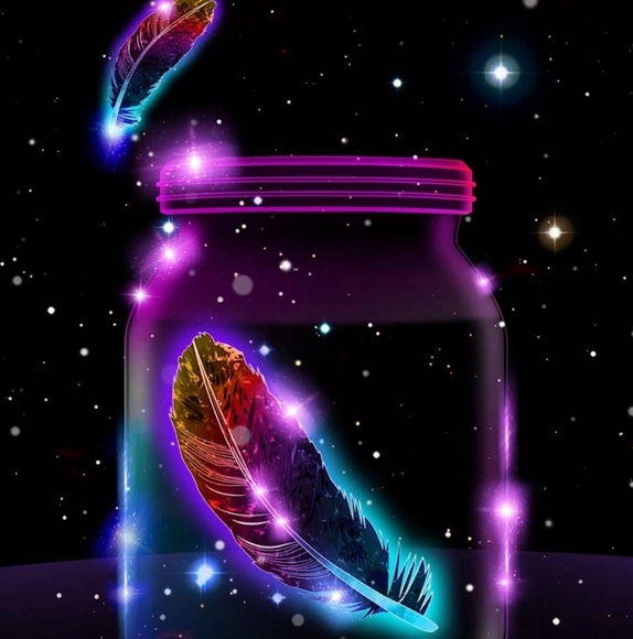 Profile Picture of Julie Haverstock (@lnldingbat) on Poshmark