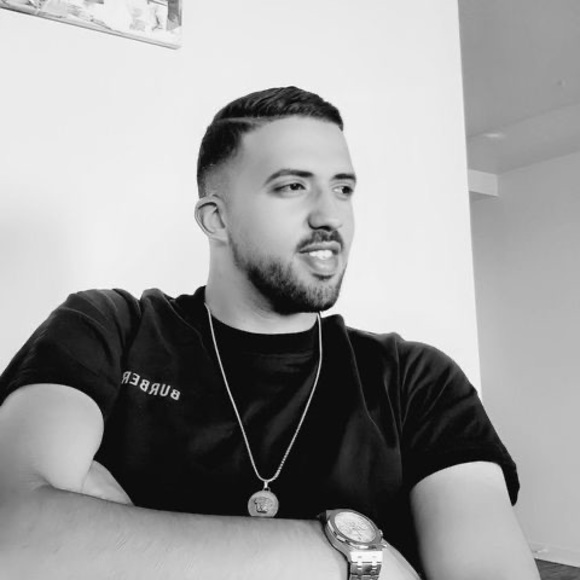 Profile Picture of Abdelkader Hafidh (@aziztns030) on Poshmark