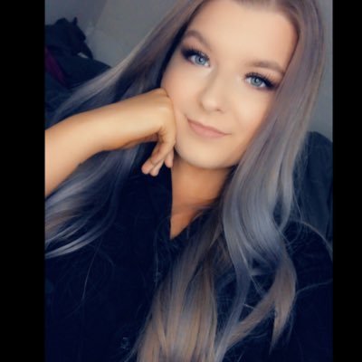 Profile Picture of Victoria Carter (@_victoriacarter) on Twitter