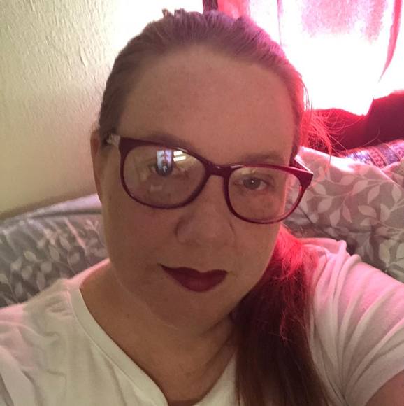 Profile Picture of Kristy Jaeger (@kristyhinkel) on Poshmark