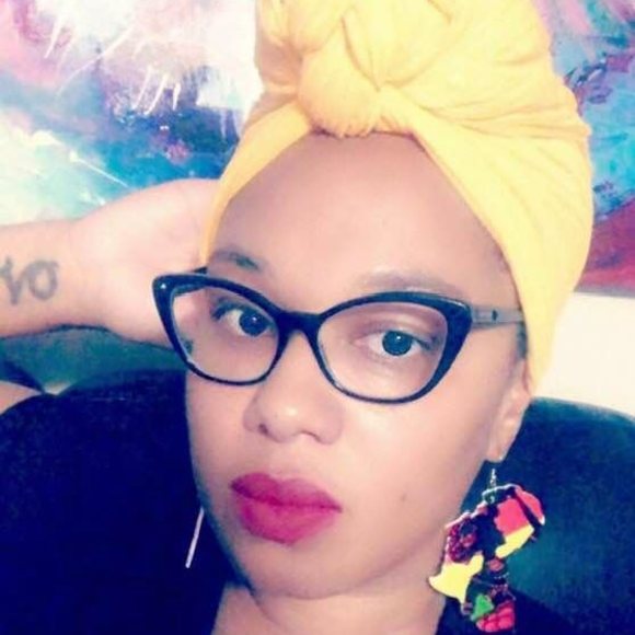 Samantha Gingles - Poshmark Profile Picture of Samantha Gingles (@samanthagingles) on Poshmark