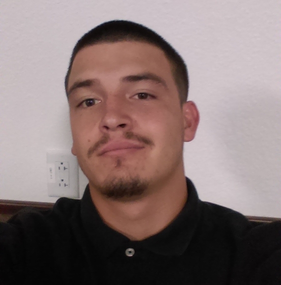 Profile Picture of Daniel Garcia (@daniel7965) on Poshmark