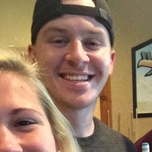 Profile Picture of Eric Foy (@ericfoy94) on Poshmark